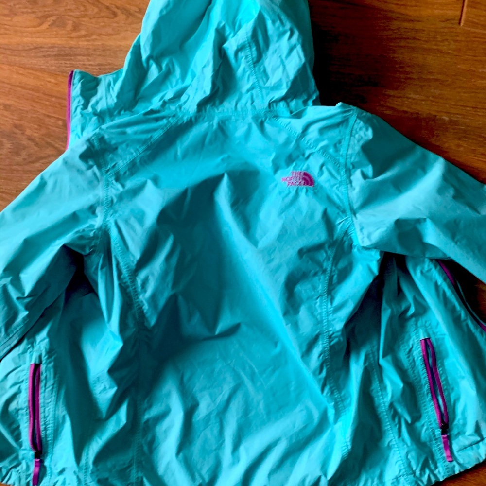 Girls size 10/12 The North Face Rain Jacket